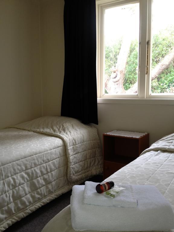 Lovett Lodge Invercargill Room photo